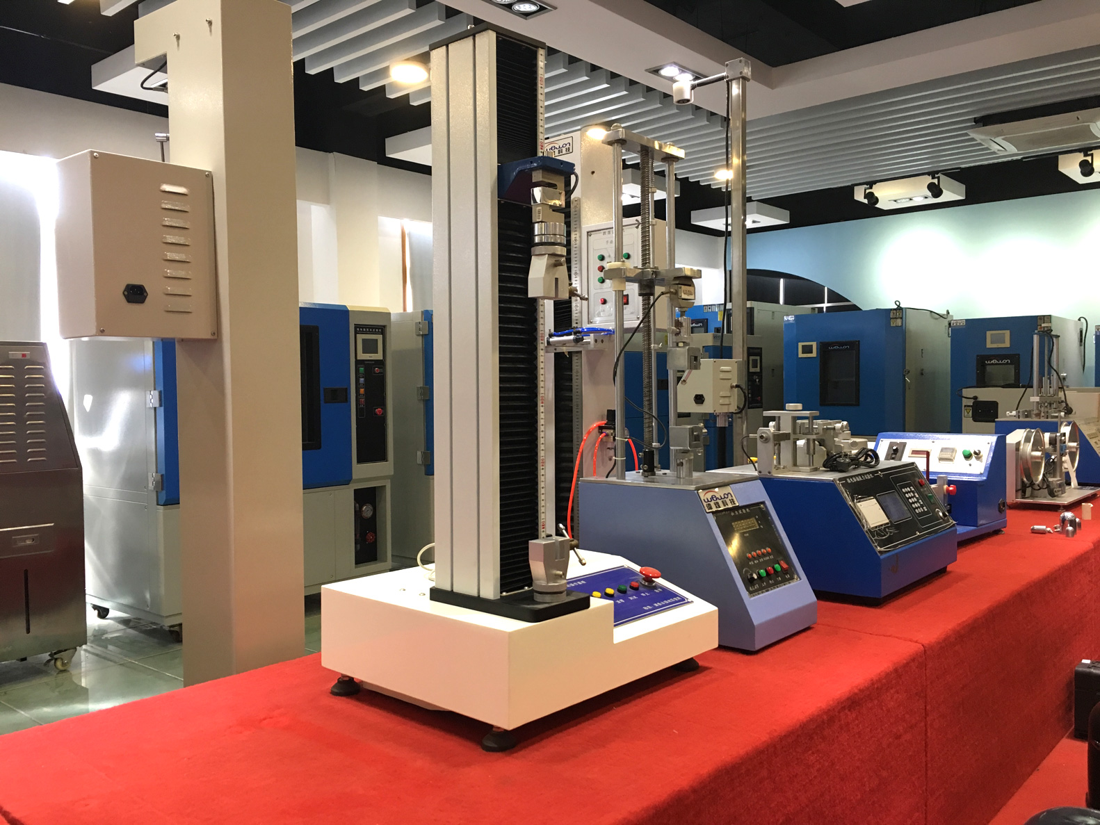 Universal Testing Machine Ensures Reliable Hardness Testing for Stronger Materials 